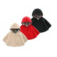 2021 Sonbahar Kış Yeni Moda Kız Şal Pelerinler Çocuklar Bebek Kız Giysileri Cape Desen Siyah Kırmızı Pamuk Kapüşonlu Ekose Stil Ceket Ceketler Yüksek Kalite