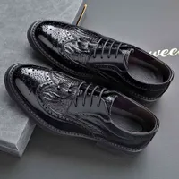 2021 topBullock men's shoes British carved leather business dress lace up breathable single pointedmens Women running