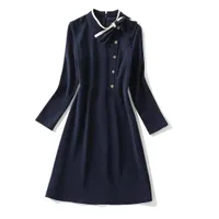 Europäische und amerikanische Damenbekleidung Winter 2022 New Bow Collar mit langen Ärmeln Modernes schlankes Kleid