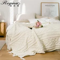 Регина марки Chenille вязаные одеяла Скандинавский стиль Сердце крутить кисточкой дизайн мягкий прозрачный теплый толстый одеяло для кровати 211101