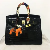 Crocodile Tote Designer Sac Fashion Luxury Femme Grand sacs à main sacs 2022 Effini Cowhide en relief Sacs à bandoulière en cuir en cuir 35 30cm