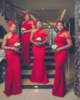 Eleganta afrikanska sjöjungfrun brudtärna klänningar 2021 En axel röd lång bröllopsfest klänning skräddarsy Vestido de Fiesta de Boda Prom Aftonklänningar