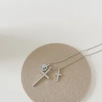2022 Hot Women Cross Pendant Necklaces Fashion Jewelry Accessories for Girls