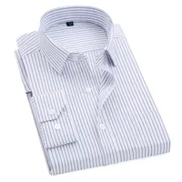 Вертикальные полосатые мужские рубашки с длинным рукавом Классический воротник Регулярный подходящий бизнес мужская рабочая рубашка негабаритная 8xL мужская одежда 220303