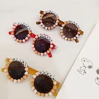 Дешевые оптовая продажа 2021 новая персонализированная мода DIY с подсолнечниками детские очки женские металлические шарниры анти солнцезащитные очки 70% скидка на розетке онлайн