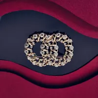 CH Broszka 5a Diamond pieczęć na plecach Hot Brand Jewelry Luksusowe zaawansowane broszki do projektantów Wysokiej jakości szpilki Exquisite prezent Najwyższy liczb
