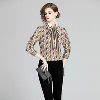 Lüks tasarımcı baskılı zarif bow tişörtleri 2022 kadın pist düğmesi gömlek gündelik ofis bayanlar yaka bluz kalite güzel sonbahar kış artı ince üstler