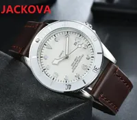 Montre de Luxe Qualità di fabbrica Simple Designer Designer orologio da uomo in pelle cinturino in pelle Cronografo impermeabile da polso impermeabile