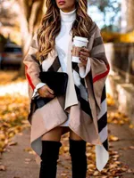 가을 봄 여성 Poncho 뜨개질 망토 우아한 Batwing 솜털 소매 따뜻한 오버 코트 2021 캐주얼 숙녀 불규칙한 판초 스카프 H1123
