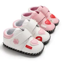 First Walkers 2021 Girl Baby Love Pattern Soft Gomma Suola Anti-Skid Sports Shoes 0-18 Mesi Casual Born Bendidler