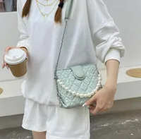 Axelväskor Peated Bubble Fabric Pearl Chain Fashion Female Bucket Bag