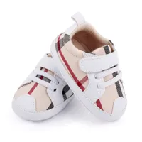어린이 캐주얼 신발과 부드러운 밑창 체크 무늬 아기 신발 0-18 개월 유아 운동화 신생아