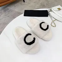 2021 TOP Designer Plush Slippers Woman Sandals Luxury Shoes Fluffy Autumn And Winter Indoor Outdoor Fashion Keep Warm Trendsetter 295l