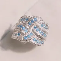 Europa en de Verenigde Staten Overdreven Sapphire Ring Mode Noble Romantische Engagement Delicate Sieraden Gift Cluster Ringen
