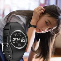 WristWatches Mulheres Assista Luxo Moda Casual Waterproof Digital Relógios Digitais Silicone Strap Senhoras Senhoras Elegante Pulso para o presente 2021