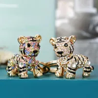 Ganchos trilhos diamante-cravejado tridimensional tigre metal chaveiro senhoras saco pingente auto acessórios criativos decoração pequena presentes