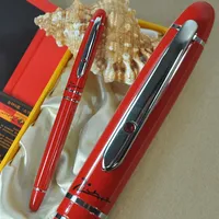 Tükenmez Kalemler Picasso 608 Kırmızı Moda Metal Rulo Top Kalem w / Hediye Kutusu Doldurulabilir Gümüş Trim Profesyonel Ofis Kırtasiye Yazma Aracı