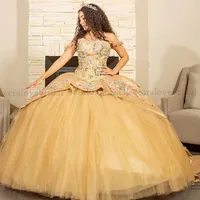 exclusiva de Vestidos Colecion Quinceanera Dressボールガウンメキシコの女の子刺繍レースのフリルスカートウエディングドレス