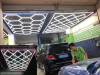 Lumière de travail GE8012 110LM / W Haute Cri Square Square Shase LED Garage Éclairage de voiture Détails de la voiture