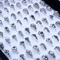 Partihandel 100st / Lot Band Ring Silver Hollow Heart Love Crown Flower Mix Style Fashion Finger Ringar för Kvinnor Bröllopsgåvor Smycken