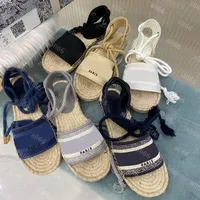Laststest Platform Sandalen Frauen Luxus Designer Schuhe, Mode Wide Flat Espadrille Sommer Outdoor Kausal Seil Knöchelriemen Sandale mit Kasten