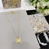Gold designer diamond necklace for ladies hip hop clavicle chain luxury golden alloy adjustable long charm cuban link jewelry for women letters fashion generous