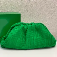 럭셔리 디자이너 파우치 가방 소프트 숙녀 큰 녹색 클러치 지갑 패션 여성 핑크 구름 가방 최신 여성의 핸드백