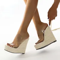 Sandalias Uvrcos Summer PVC Transparente Peep Toe Toe Rail de caña de paja Cuargas zapatillas Mujeres Moda de tacones altos zapatos