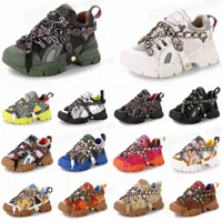 New designer sneaker flashtrek sneaker with removable women men trainer mountain climbing shoes mens outdoor hiking boots