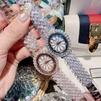 Horloges Dimini Ovaal Zirkoon Rose Gouden Armband Mode Persoonlijkheid Rhinestone Petal Polshorloge Volledige Diamond Strap Dameshorloge