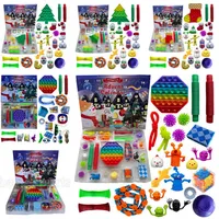 24pcs / Set Christmas Fidget Toy Xmas Countdown Calendario Blind Boxes Sensory Pack 5 Styles Advent Calendario Casella di Natale CYZ3433