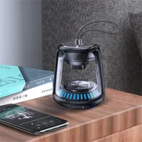 Alto-falantes de lanterna de cavalo LED à prova d 'água Outdoor Bluetooth Speaker Portátil Estéreo Transparente Baixo Limpo Mini Alto-falantes Y666