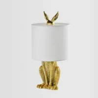 Nordic Postmodern Table Light Simple Design Bedroom Bedside Lamp Restaurang Studie Masked Rabbit Resin Creative Desk Lamps