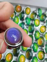 ムードリングの大きな楕円形の宝石類の調節可能な色の変更リング男性と女性の卸売価格のためにファッショナブル