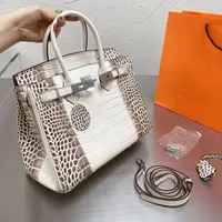 Große Kapazitätspaket Einkaufstasche Frauen Handtasche Alligator Design Echtes Leder Einkaufen Umhängetaschen Mode Diamant Hardware Gestempelte Sperre anmutige Handtaschen