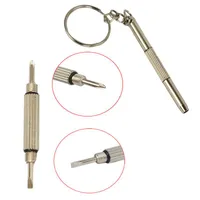 Schlüsselanhänger 1 PC Auto Keychain Ringglas Multifunktionale drei in einem tragbaren Schraubendreher Schlüsselanhänger Wartungstool
