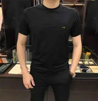 T-shirt da uomo estate traspirante tees Tops unisex Camicia con lettere di budge Design Manica corta Classic Streetwears Abbigliamento Dimensioni S-2XL