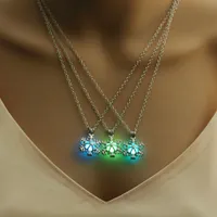 3 цветных светящихся каменных ожерелья женщин мода снежинки свечение в темноте кулон ожерелье