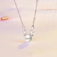 Hängsmycke Necklaces Animal Deer Antler Halsband Contracted Small Pure Fresh Imitation Pearls Smycken Clavicle Chain Sweet Ornaments