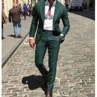 Eleganta Bourgogne Green Män Passar Bröllop Tuxedos Custom Blazers för Party Prom Kväll 2 Stycken Jacka + Byxor Groom Formell Wear Stilig Notched Lapel Mens Suit