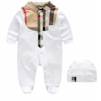 Perakende Kap 0-1y Doğum Günü Pamuk Tulum Yenidoğan Bebek Bodysuit Çocuk Tulumlar Tırmanma Giysileri