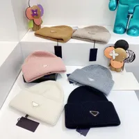 Moda Tasarımcısı Beanie Erkek Bayan Örme Şapkalar Bonnet 2022 Kış Gömme Örme Yün Kaşmir Unisex Rahat Şapka Artı Kadife Kap Kafatası Kalın Maske Saçak Beanies