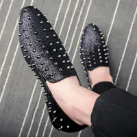Elbise Ayakkabıları Quaoar Siyah Adam Spike Düz Rhinestone Tasarımcı Erkekler Loafer Casual Diamond Sivri Burun Hombre