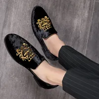 Mocasines de gamuza bordados de lujo calientes zapatos transpirables zapatos de guisantes perezosos mocasins pisos calzado