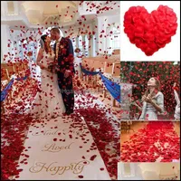 Dekoracyjne kwiaty wieńce świąteczne dostawy Home Garden500 / 1000 sztuk Realistyczne Sztuczne jedwabne czerwone płatki róż Dekoracje dla romantycznych weddi