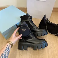 2021 여성 Rois Martin 부츠 군사 영감을받은 전투 부츠 나일론 파우치 스트랩 발목이있는 발목에 붙어있는 앵글 부트 탑 품질 검은 색 매트 특허 가죽 신발 F20
