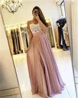 2021 Blush Pink Longの花嫁介添人のドレスハイサイドスプリットスパゲッティAラインアップリケシフォン結婚式のゲストドレスプロムパーティーガウン