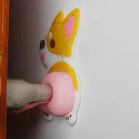 Etiquetas engomadas de la pared Pegatina 3D de anime Etiqueta engomada de la puerta Evitación Linda Bubly Anti-Scratch Decoración para el hogar Anti-Collision