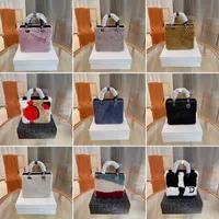 Fashion Sac de Jour Baby Designer Straddle Bag Classic Nano Luxury Handbagwomen's Handväska Red Lite Bag Broderad Velvet