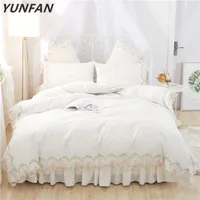 Beddengoed Sets Wit Kant Set Meisjes Dames Koning Queen Twin Size Bed Cover Koreaanse 3 / 4PCS Duvet Skirt Pillowasen Beddengoed